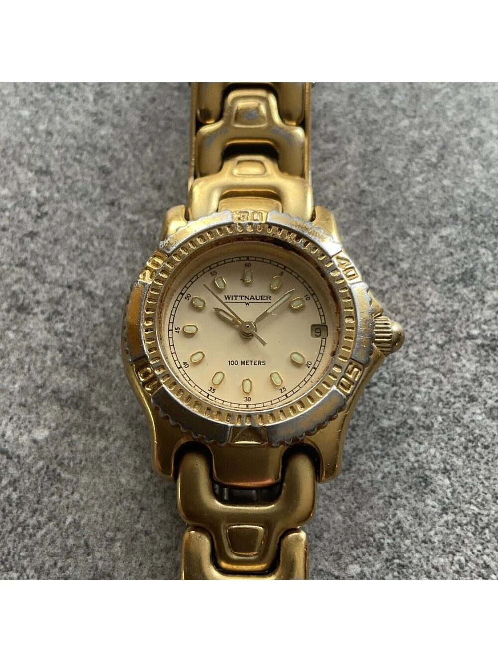 Vintage Womens Wittnauer Watch 24mm Gold Tone Stainless Steel Case & Band B-U
